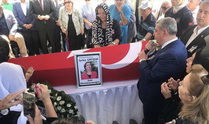 Işılay Saygın son yolculuğuna uğurlandı