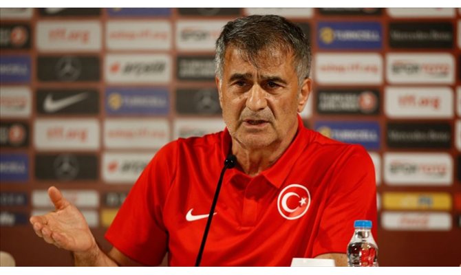 Şenol Güneş Türk takımlarının hazırlık maçlarını izleyecek