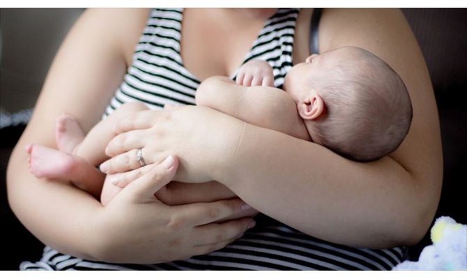 'İlk 6 ay sadece anne sütü'