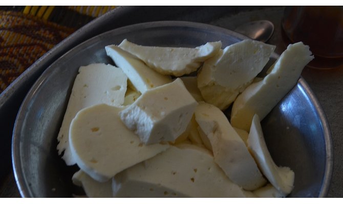 Sason yaylalarında sütün tulum peynirine yolculuğu