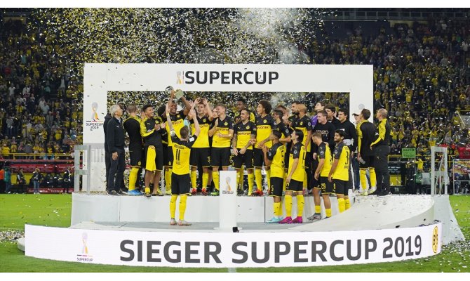 Almanya'da Süper Kupa'nın sahibi Borussia Dortmund