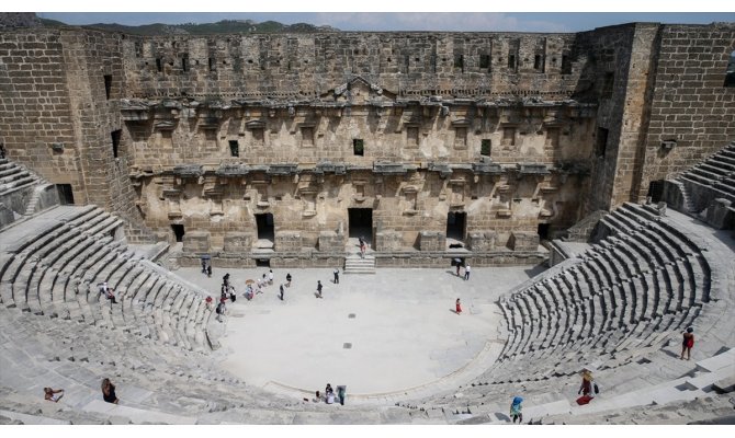 Tarihin görkemli tanığı: Aspendos