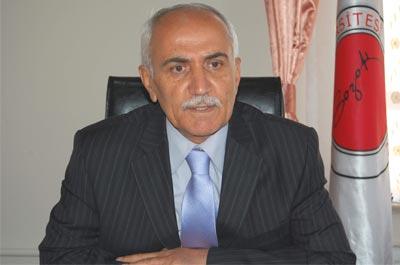 Rektör yardımcısı tutuklandı