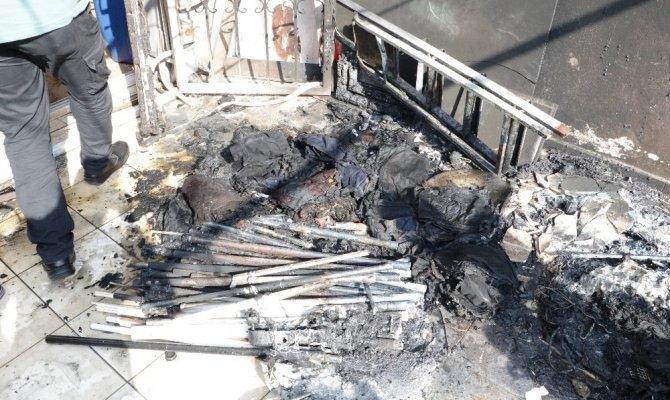 Kumaş boyama atölyesindeki yangın korkuttu