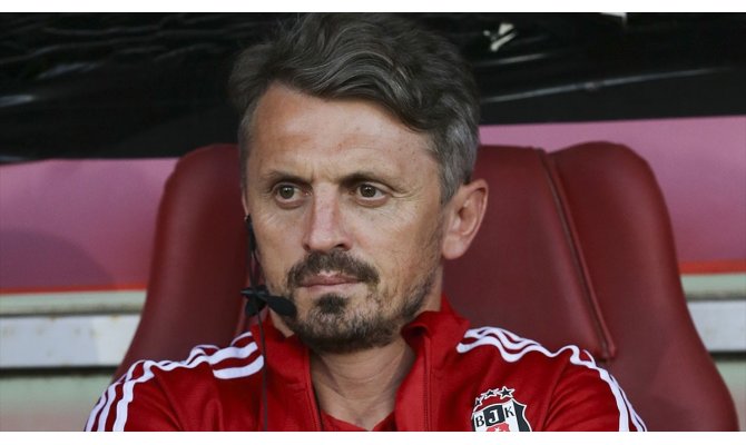 Beşiktaş Yardımcı Antrenörü Orhan Ak istifa etti