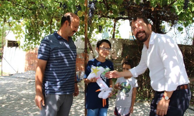 12 yaşındaki çocuk çektiği hayvan videoları ile fenomen oldu