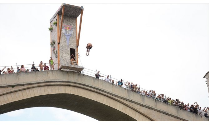 Mostar Köprüsü'nde cliff diving heyecanı