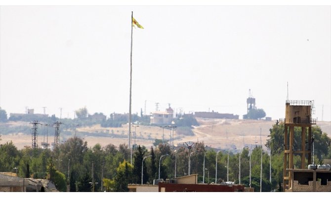Terör örgütü YPG/PKK sınır hattında varlık göstermeye devam ediyor
