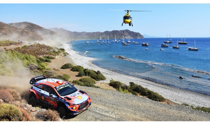 Türkiye Rallisi'nde 13 etap geçildi