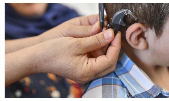 '2050'de 900 milyonu aşkın işitme engelli olacak'