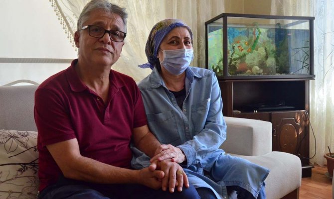 35 yıllık hayat arkadaşına böbreğini verdi