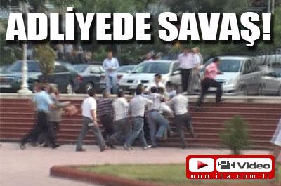 Adliyede savaş!