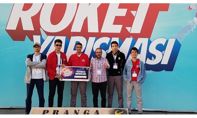 Liseliler roketleriyle üniversiteleri geride bıraktı