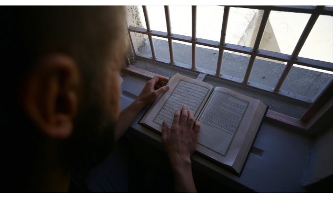 Kapalı cezaevinin 'hafızlar koğuşu'