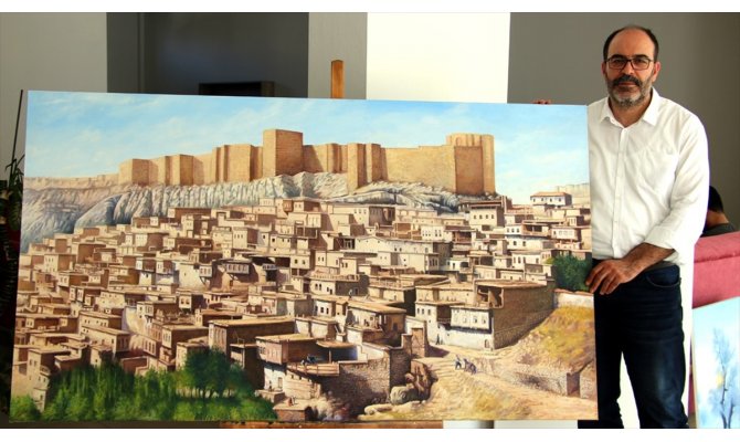 Asırlık fotoğrafları tuvale yansıtıyor