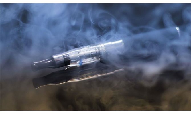'Elektronik sigara, sigara endüstrisinin kurnazca yaklaşımıdır'