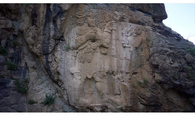 İvriz Kaya Anıtı ziyaretçileri cezbediyor