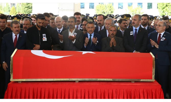 Şehitlerimizi uğurluyoruz