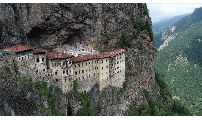 Sümela Manastırı'nı 4 ayda 220 bin kişi ziyaret etti