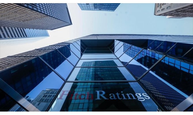 Fitch, Türkiyenin notunu teyit etti görünümü 'durağan'a yükseltti