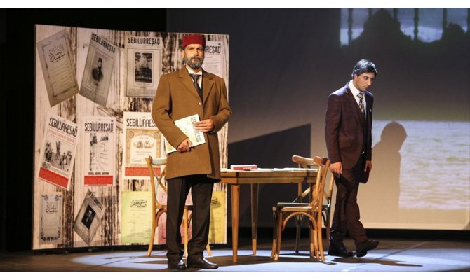 Mehmet Akif Ersoy'un hayatı tiyatro sahnesinde