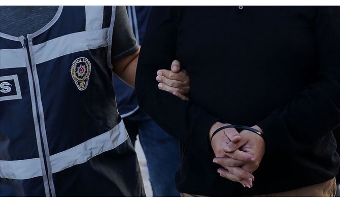 Mardin ve Şanlıurfa'da HDP'li 4 belediye başkanı gözaltına alındı
