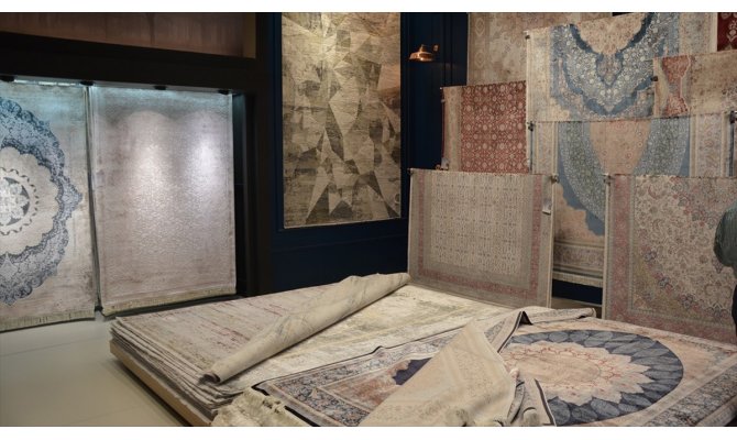 'Dünyanın evini' Türk halısı süsledi