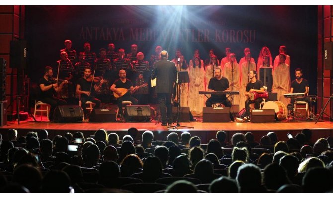Antakya Medeniyetler Korosu Kayseri'de konser verdi