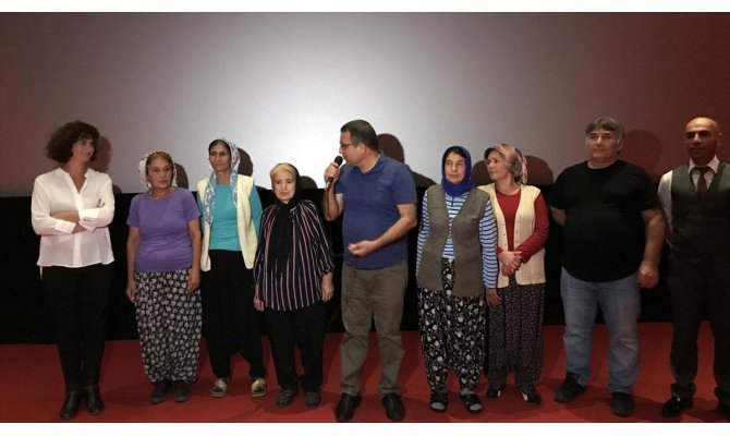 'Kraliçe Lear' belgesel filmi Mersin'de izleyiciyle buluştu