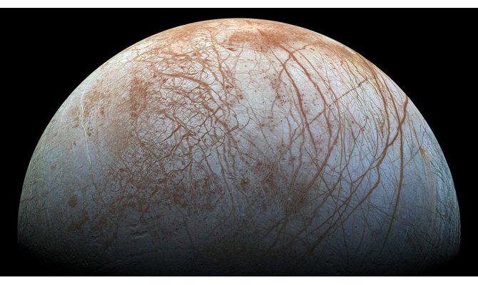 Jüpiter'in uydusu Europa'da su buharı bulundu