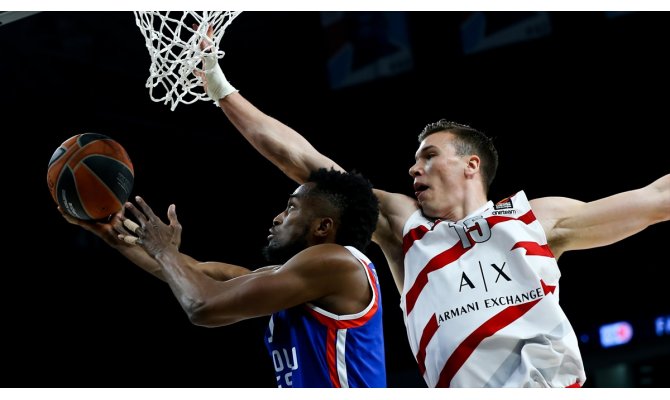 Anadolu Efes, THY Avrupa Ligi'nde yarın AX Armani Exchange Milan'a konuk olacak