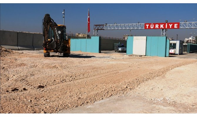 'Tel Abyad Sınır Kapısı Suriye ile Türkiye arasında gönül köprüsü olacak'