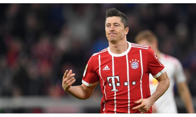 Lewandowski gözünü Müller'in rekorlarına dikti