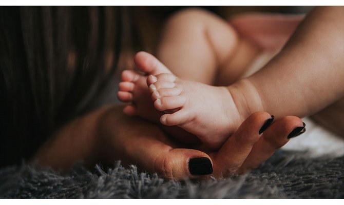 Çocuk sahibi olamayan kadınlar için 'kök hücre' uygulaması tanıtıldı