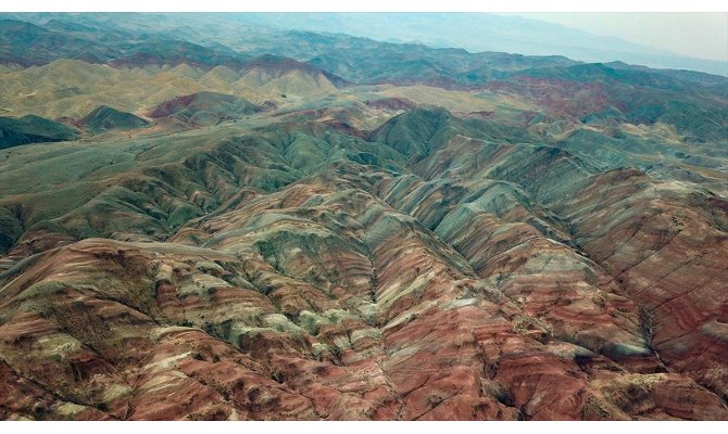 Gökkuşağı Tepeleri her mevsim ziyaretçilerini cezbediyor
