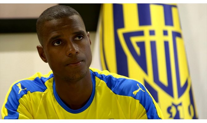 MKE Ankaragüçlü Faty'den ırkçılık eleştirisi: FIFA ve UEFA işini düzgün yapmıyor