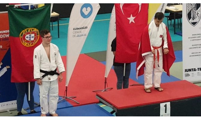 Talha Ahmet Erdem'den tarihi şampiyonluk