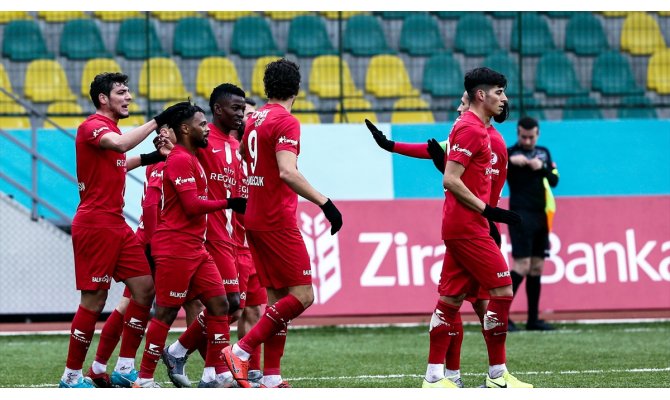 Antalyaspor kupada farklı kazandı