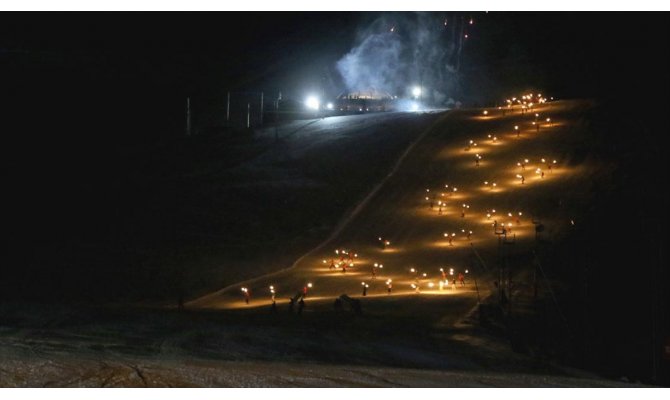 Palandöken'de kayak sezonu görsel şölenle başladı