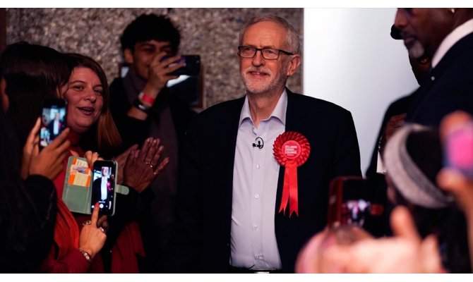 İngiltere'de İşçi Partisi lideri Corbyn, görevini bırakacağını duyurdu