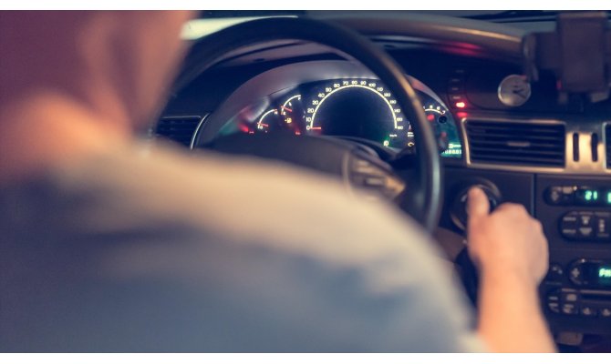 Sigara içen ve telefonla konuşan sürücü yapay zekayla tespit edilecek