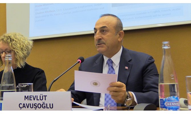 Dışişleri Bakanı Çavuşoğlu: 371 bin Suriyeli güvenli şekilde geri döndü