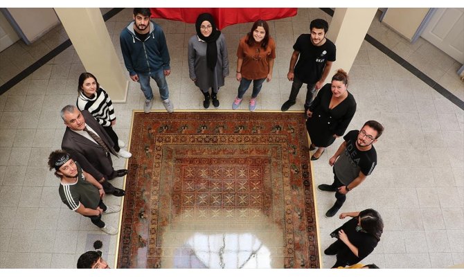 Tarihte bilinen ilk Türk halısı Pazırık taştan yapıldı