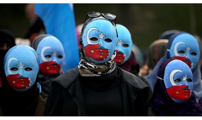 Çin'in Doğu Türkistan politikaları protesto edildi