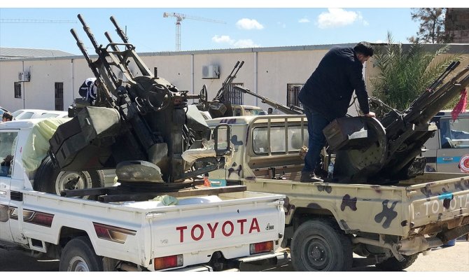 Libya'da UMH güçleri Trablus'un güneyindeki Hafter mevzilerine saldırı başlattı
