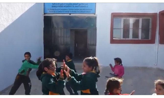 Barış Pınarı Müşrifet El Havi İlkokulunda çocuk sesleri