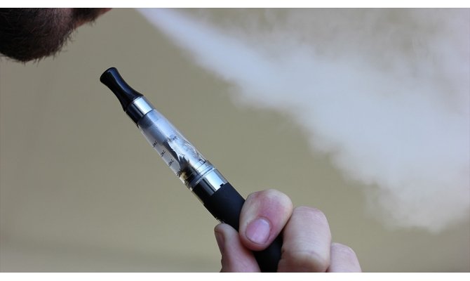 ABD'de aromalı elektronik sigara yasaklandı
