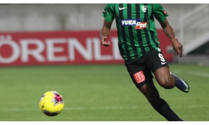 Denizlispor'da 3 futbolcu, kadro dışı bırakıldı