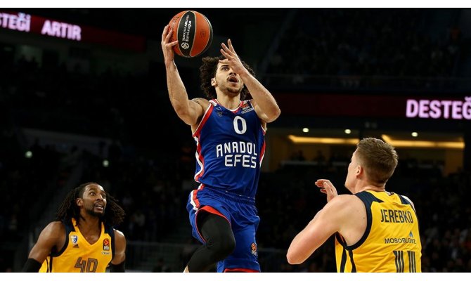 Anadolu Efes THY Avrupa Liginin ilk yarısını lider kapattı