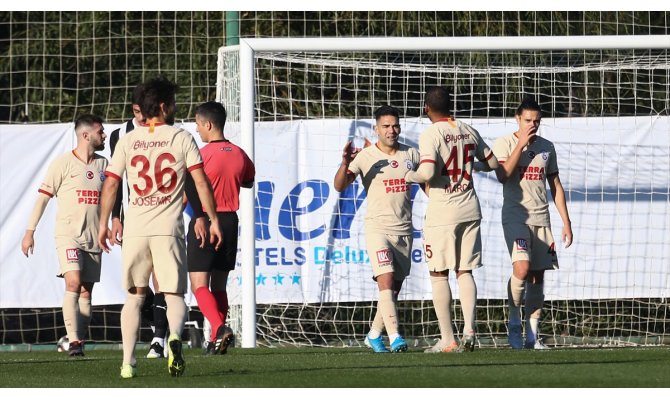 Galatasaray hazırlık maçında Altay'ı mağlup etti